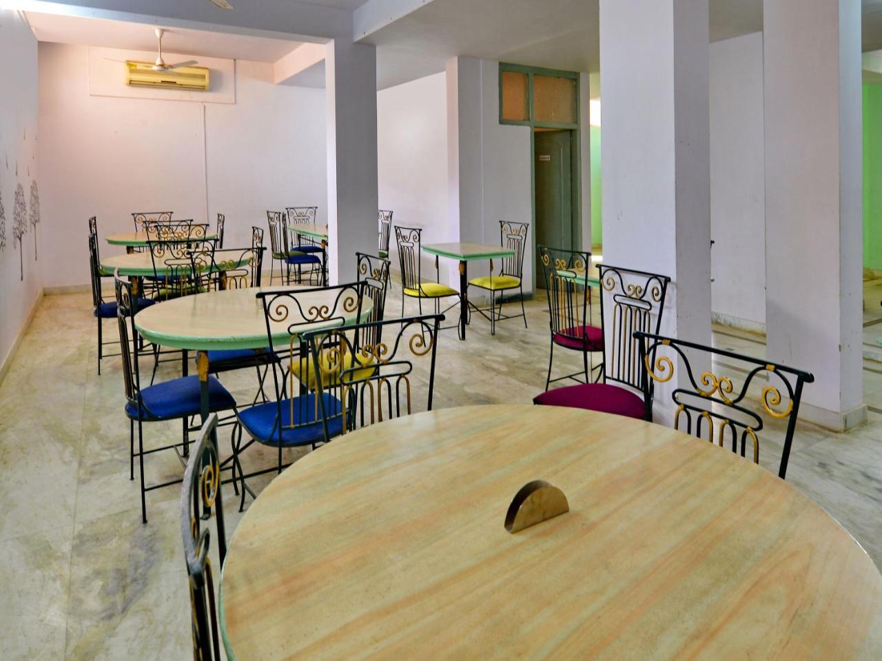Oyo 8051 Hotel Don Jon Divisione di Divisione di Jaipur Esterno foto